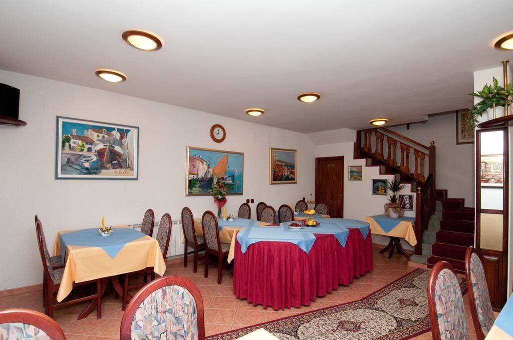 Bed & Breakfast Villa Klara Ičići Екстериор снимка