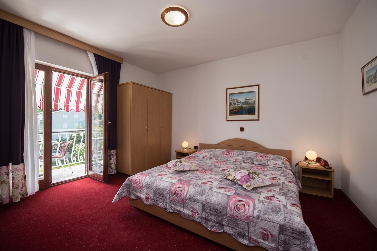 Bed & Breakfast Villa Klara Ičići Екстериор снимка