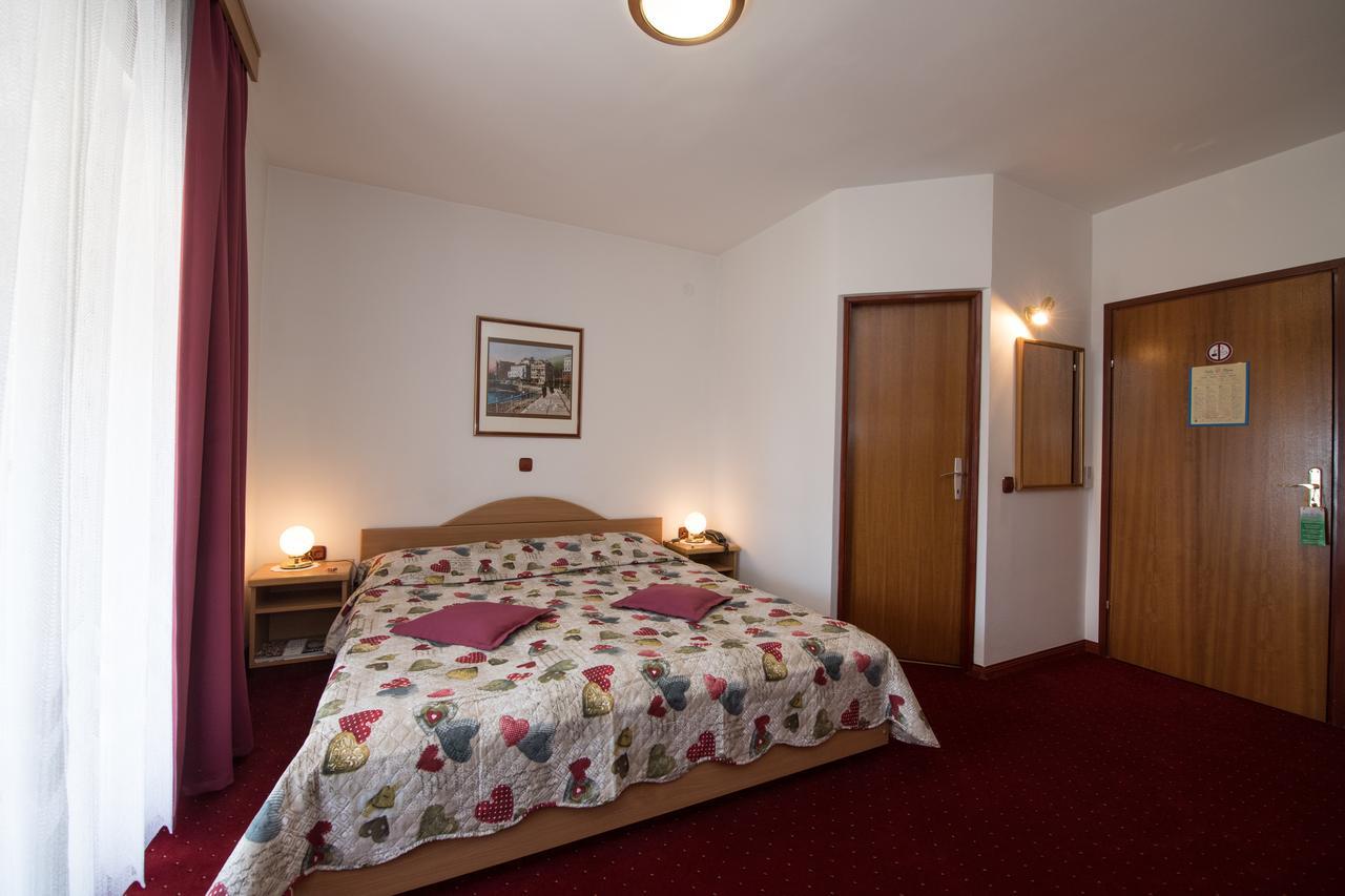 Bed & Breakfast Villa Klara Ičići Екстериор снимка